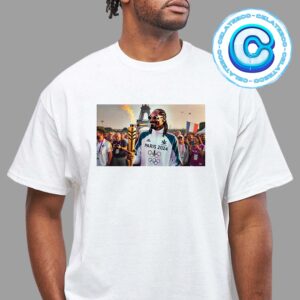 Olympic Paris 2024 With Snoop Dogg Hold Olympic Flame Canabis Unisex T-Shirt